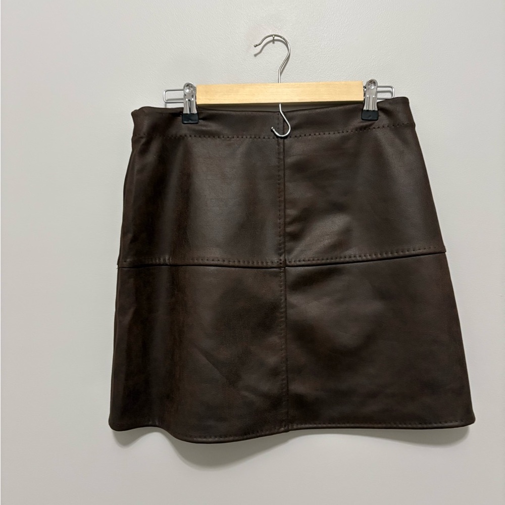 Max Studio Old Money Faux Leather Brown Skirt - Picture 3 of 5